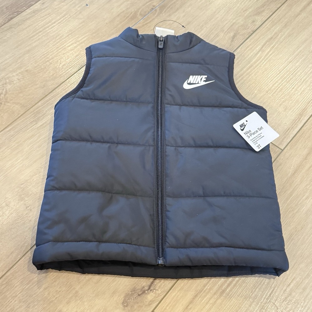 Nike Puffer Vest Kids Size 3T Black Full Zip Winter Athleisure Sleeveless NWT
